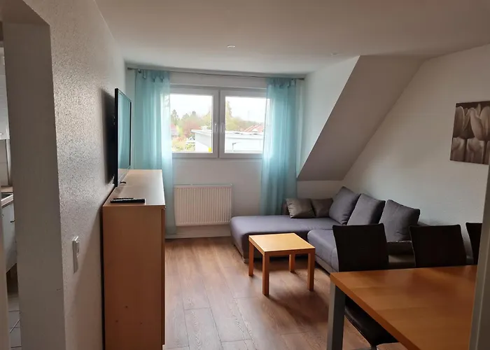 Schoene Dachgeschoss Wohnung
